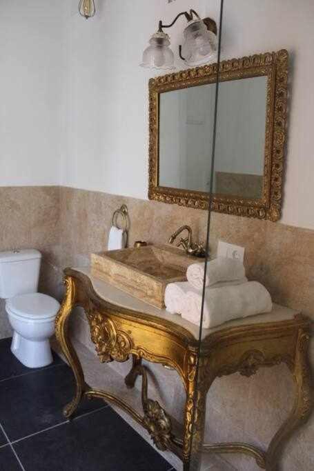 Casa Palacio Del Siglo XVIII En Centro Sevilla Eksteriør bilde